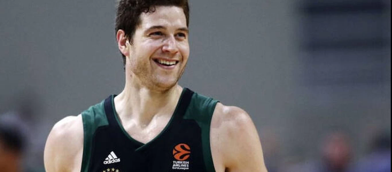 Ο Φριντέτ το 'χει ξανακάνει: Όταν ο «killer» τα βάζει απ' το... σπίτι του